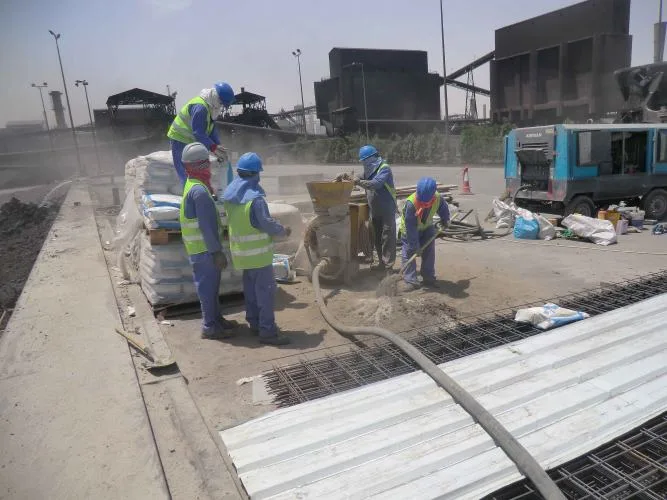 صورة توثيقية ضمن الخرسانة المرشوشة لمنصة تفريغ الخبث الجديدة المقاومة للحرارة في Qatar Steel، الصورة 5 من 9